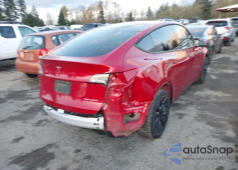 2021 Tesla Model Y Long Range Dual Motor All-Wheel Drive z USA, uszkodzony, nr VIN 5YJYGDEEXMF256471